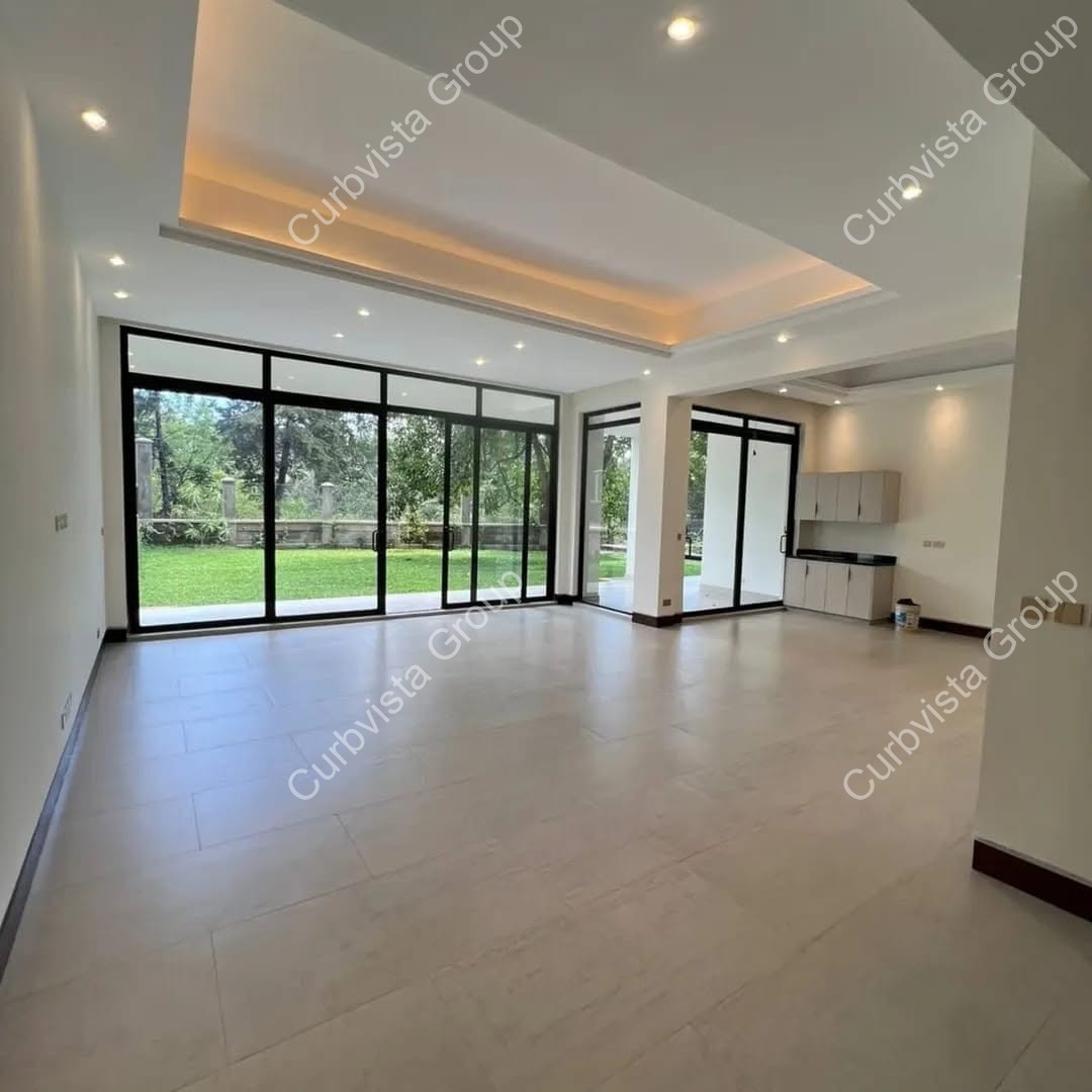 gallery image of Luxury 6 Bedroom Home for Sale in Kitusuru, Nairobi